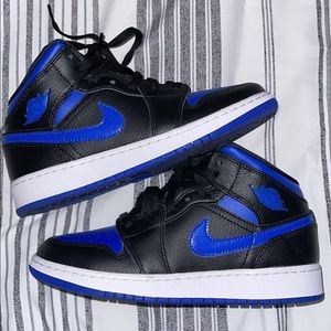 Air Jordan Royal 1 Mids